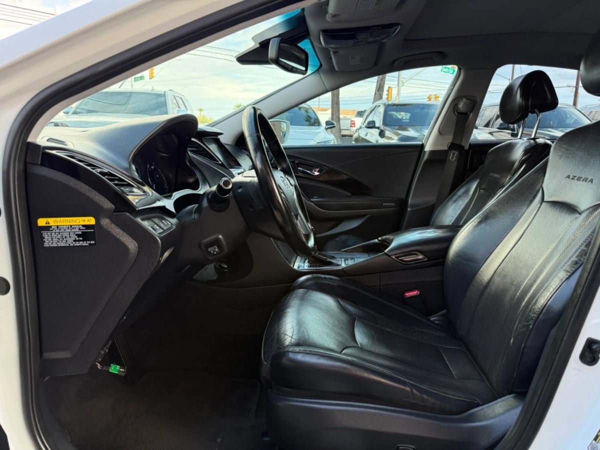 Used 2016 Hyundai Azera Limited FWD image 37