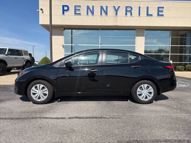 Used 2025 Nissan Versa S w/ Trunk Package FWD image 8