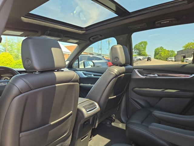 Used 2021 Cadillac XT6 Sport AWD/4WD image 16