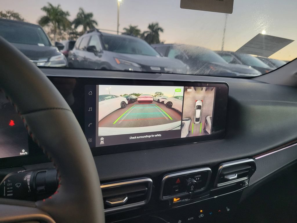 New 2026 Nissan Sentra SR w/ SR Premium Package FWD image 11