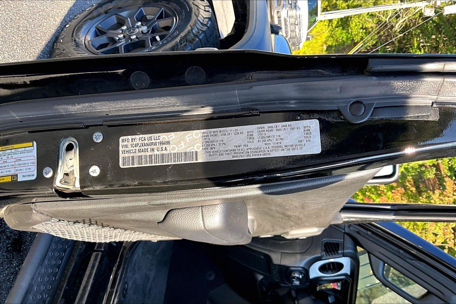 Certified 2024 Jeep Wrangler Sport AWD/4WD image 36