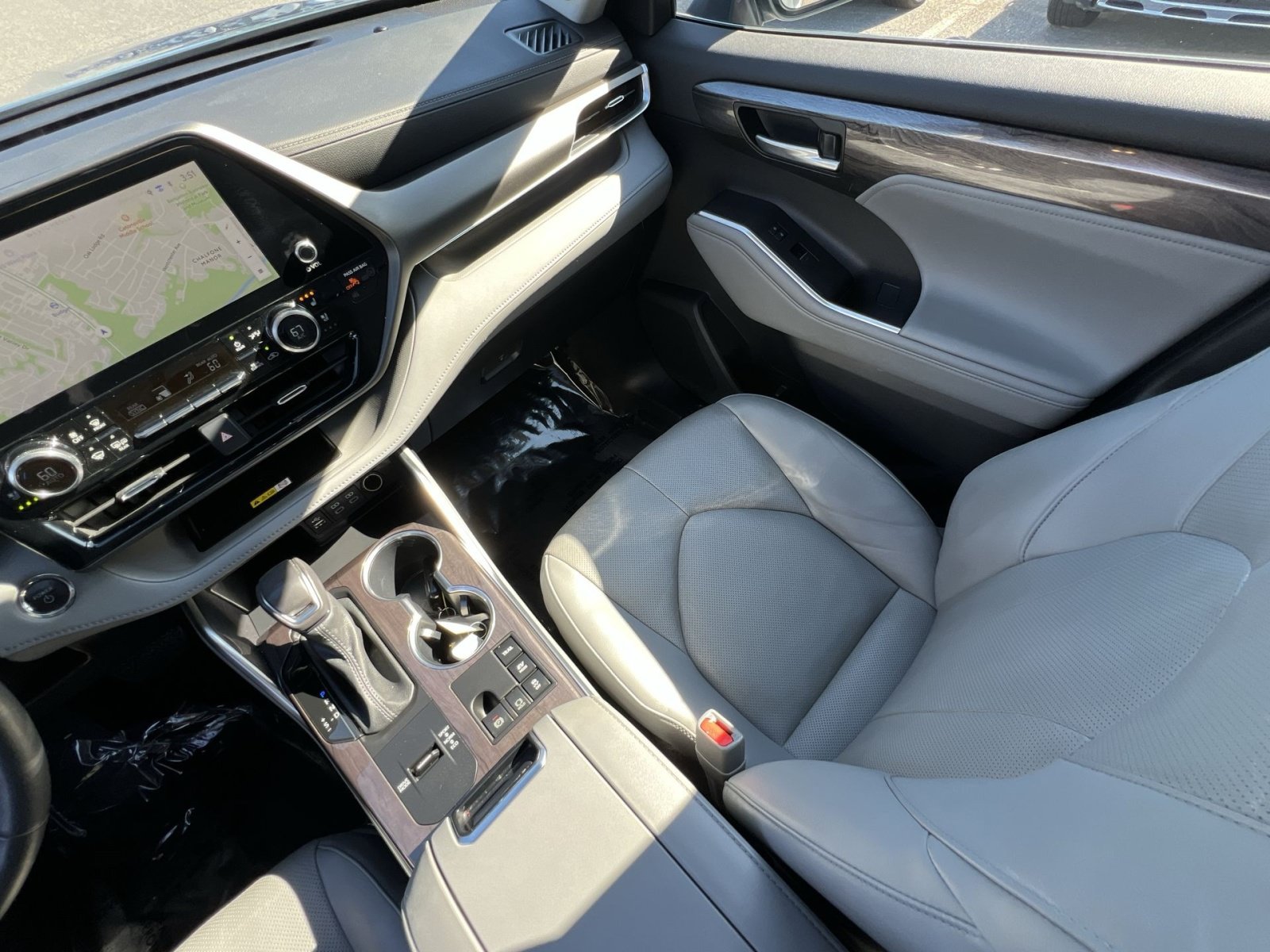 Used 2023 Toyota Highlander Limited AWD/4WD image 14
