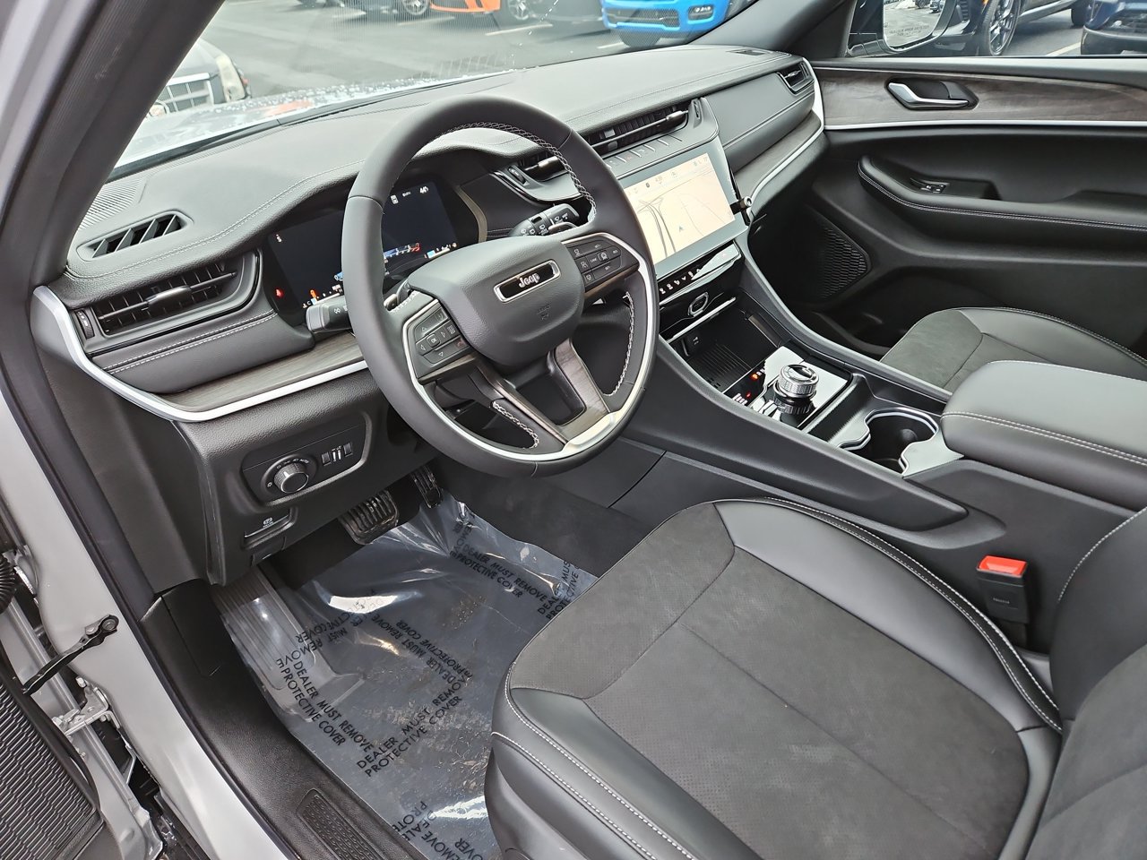 New 2026 Jeep Grand Cherokee Altitude AWD/4WD image 17