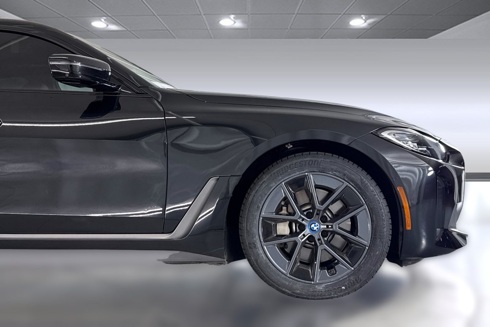 Certified 2023 BMW i4 eDrive40 w/ Premium Package RWD image 34