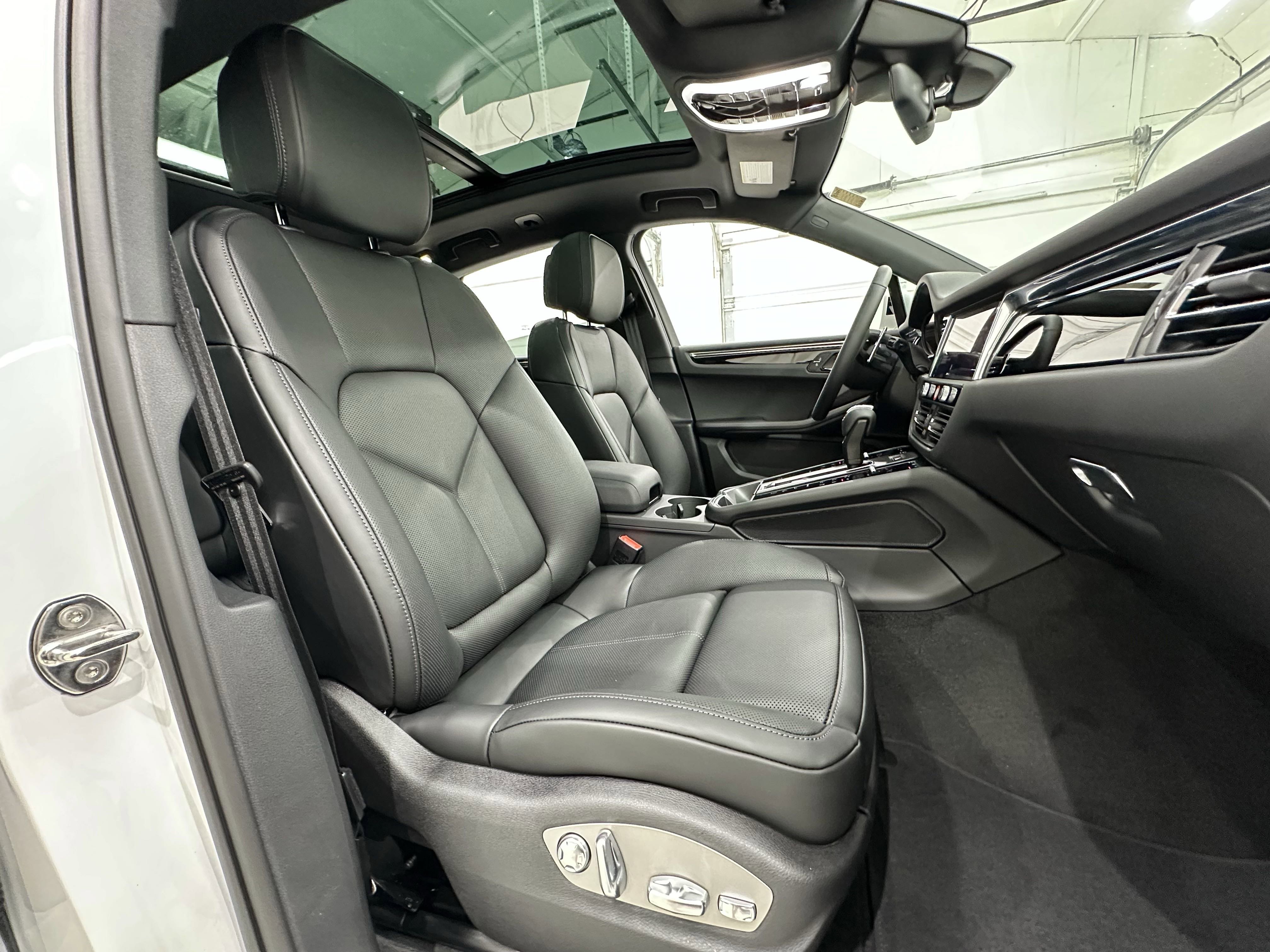 New 2025 Porsche Macan image 24