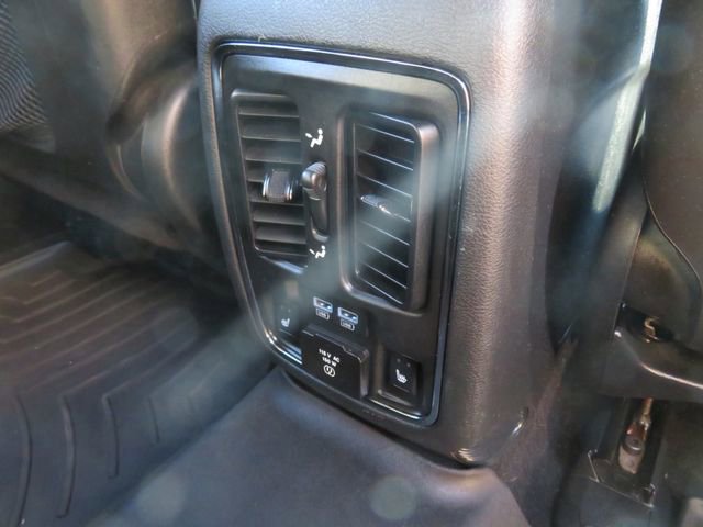 Used 2019 Jeep Grand Cherokee Limited w/ Luxury Group II image 15
