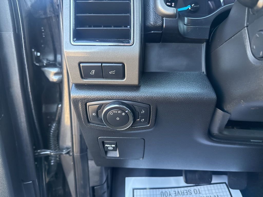 Used 2021 Ford Expedition XLT image 20