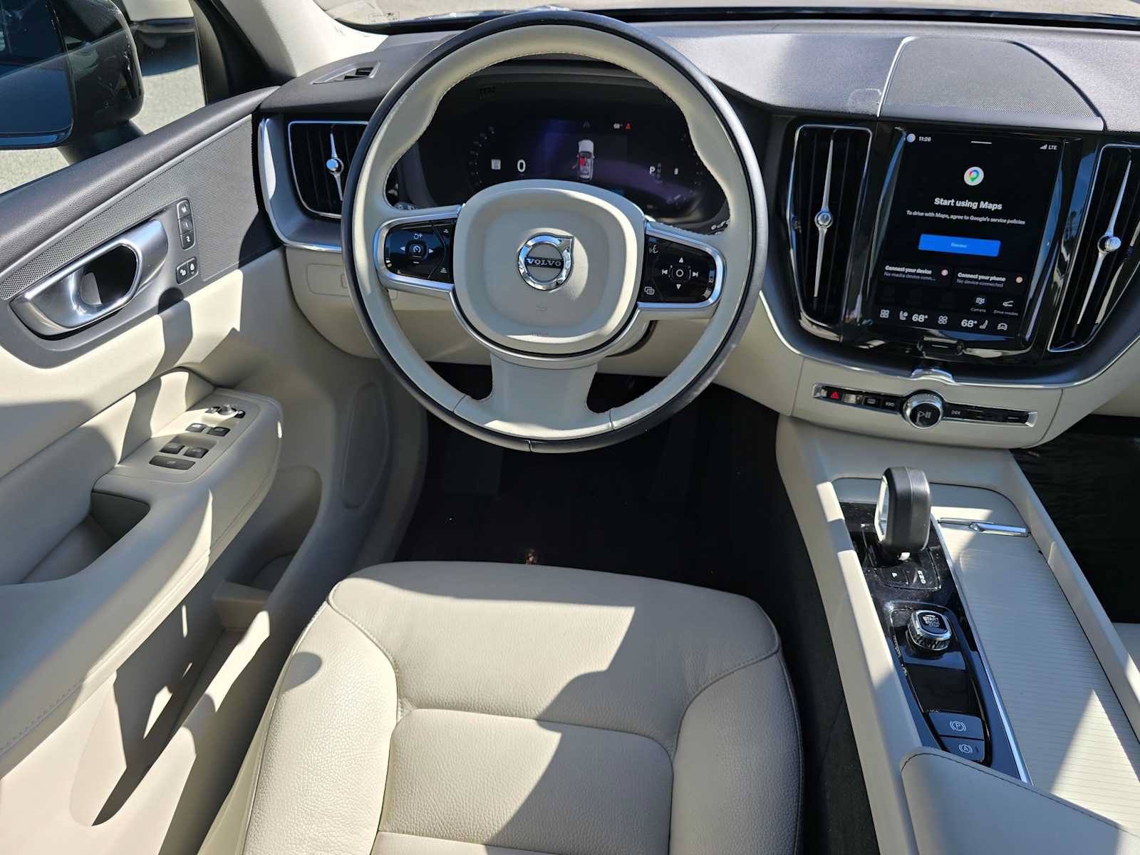 Certified 2024 Volvo XC60 B5 Core w/ Climate Package AWD/4WD image 18