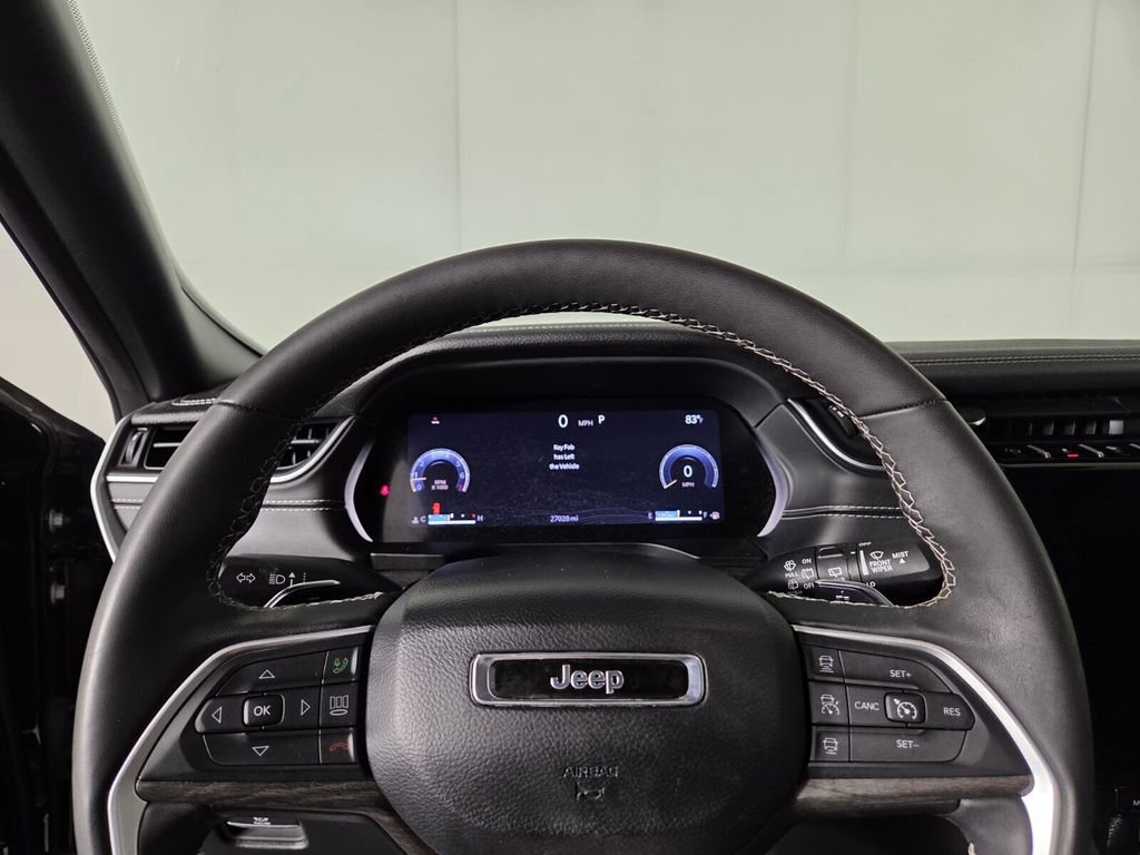 Certified 2024 Jeep Grand Cherokee L Limited w/ Luxury Tech Group II image 17
