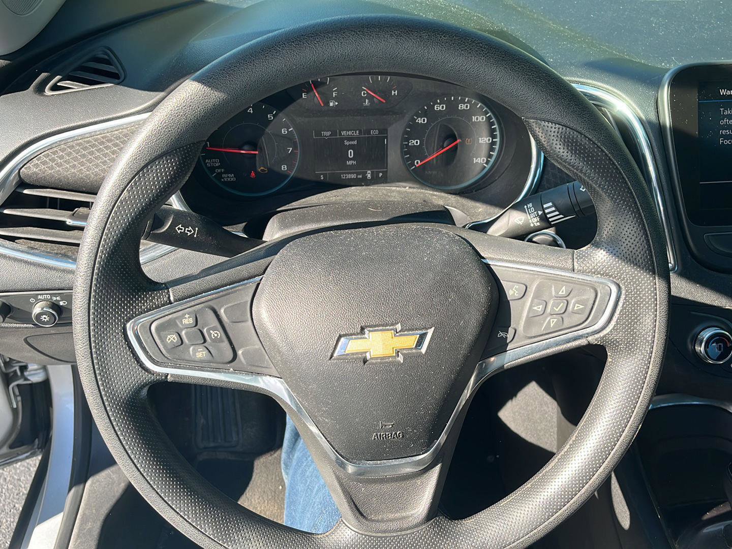 Used 2019 Chevrolet Malibu LT FWD image 11