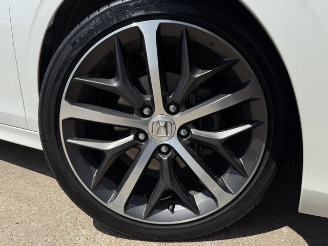 Used 2022 Honda Civic Touring image 9