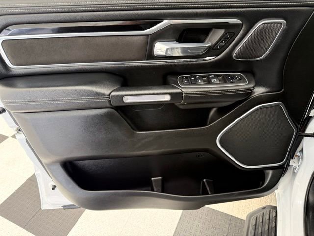 Used 2022 RAM 1500 Laramie AWD/4WD image 16
