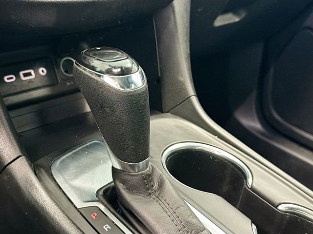 Used 2020 Chevrolet Equinox LT w/ Driver Convenience Package image 15