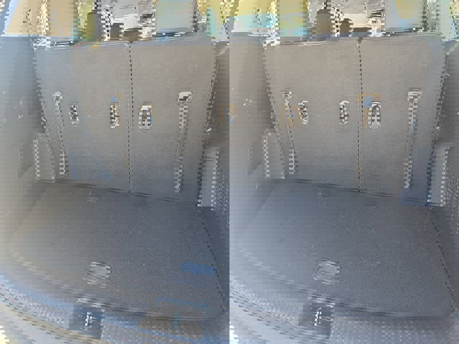 Certified 2022 Kia Telluride LX image 32