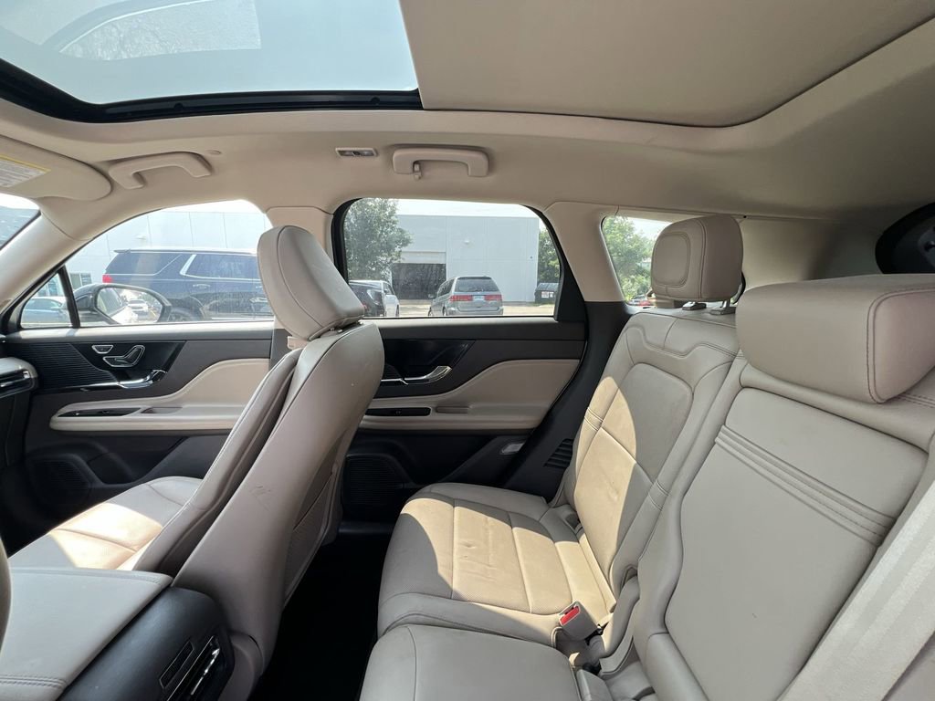 Used 2022 Lincoln Corsair Reserve w/ Elements Package image 12