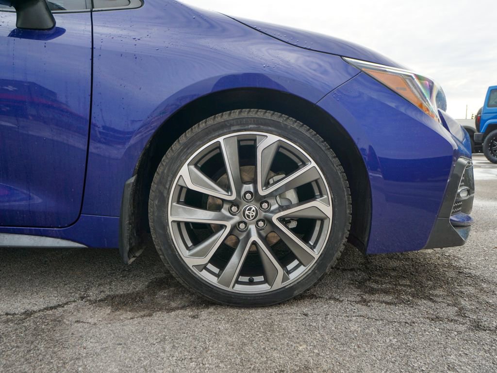Used 2022 Toyota Corolla SE w/ SE Premium Package image 11