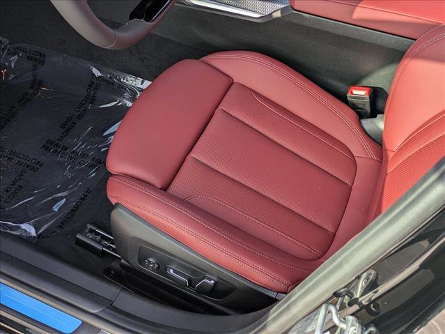 New 2026 BMW 330i Sedan w/ Premium Package image 4