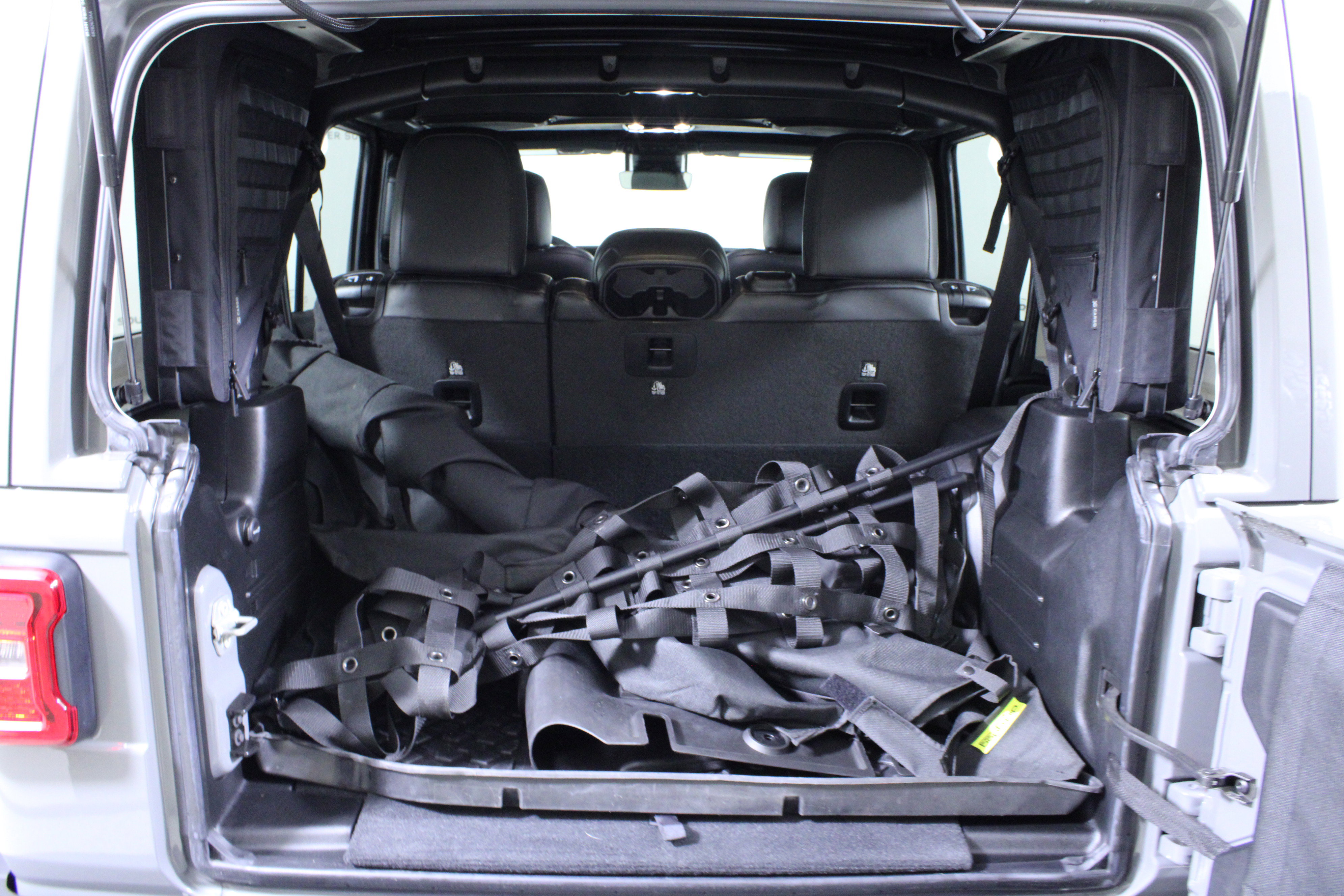 Used 2023 Jeep Wrangler Unlimited Rubicon 392 image 13