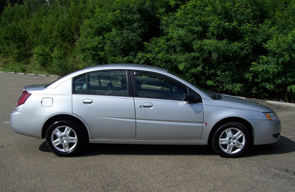 Used 2006 Saturn ION Level 2 FWD image 5