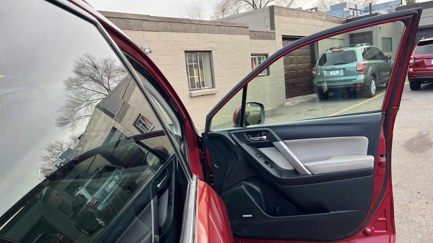 Used 2016 Subaru Forester 2.5i Touring w/ Popular Package #2 image 11