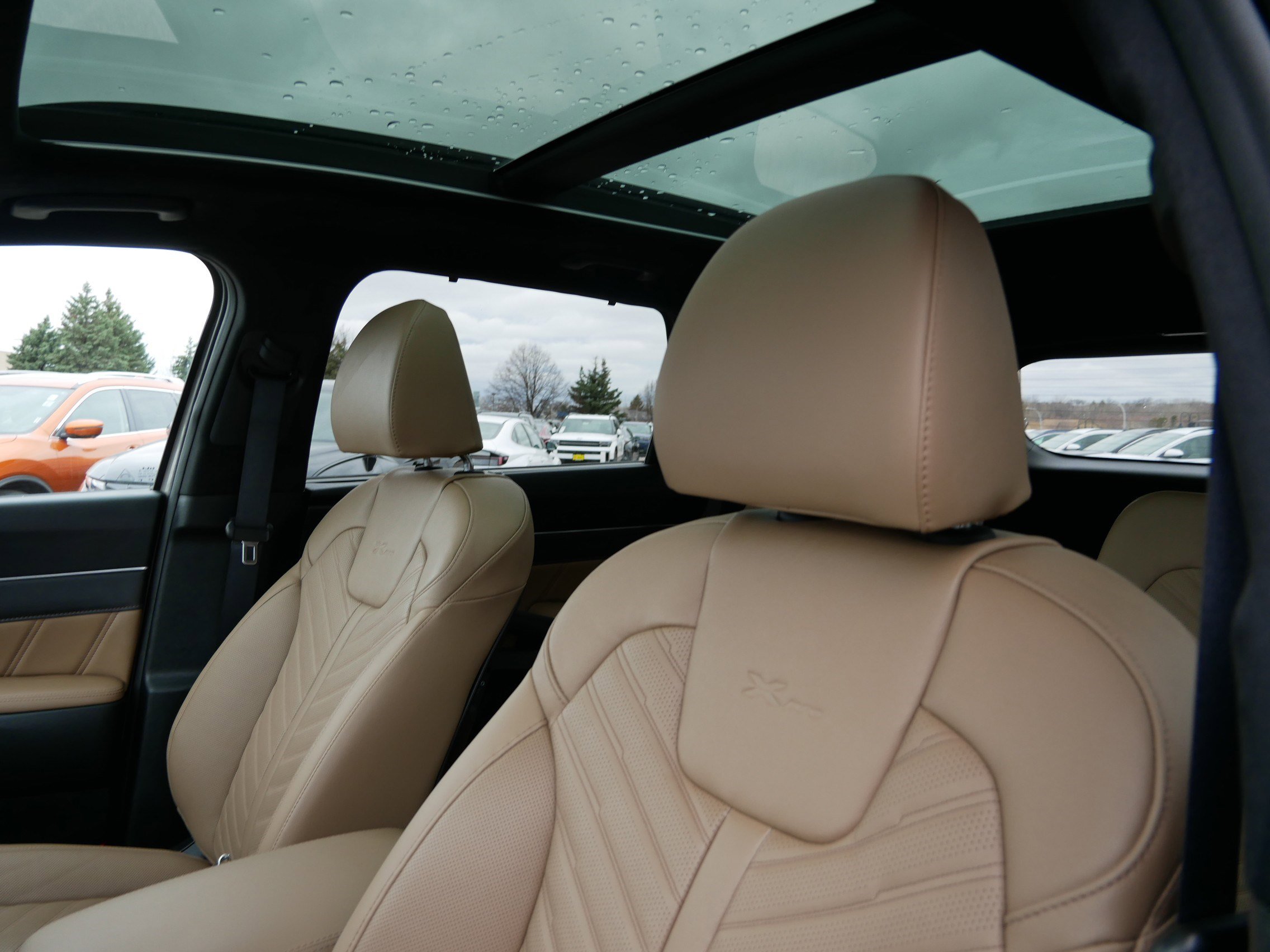 Used 2024 Kia Sorento SX Prestige w/ Olive Brown Leather Package image 21