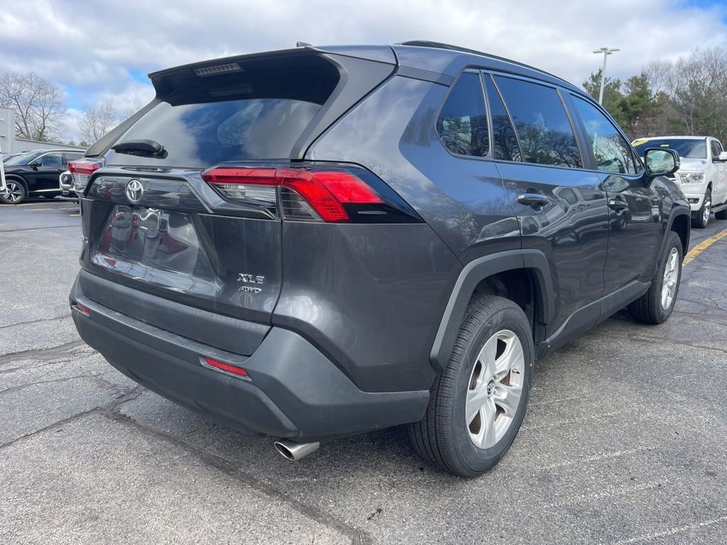 Used 2019 Toyota RAV4 XLE w/ Convenience Package image 7