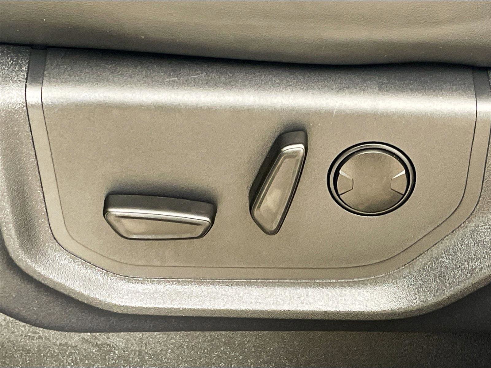 Used 2024 Ford Expedition XLT image 20