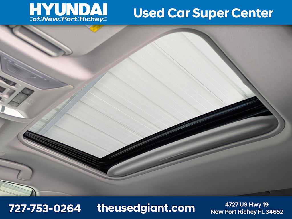 Used 2025 Toyota RAV4 Limited w/ Advanced Technology Package image 27