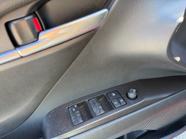 Used 2024 Toyota Camry SE FWD image 17