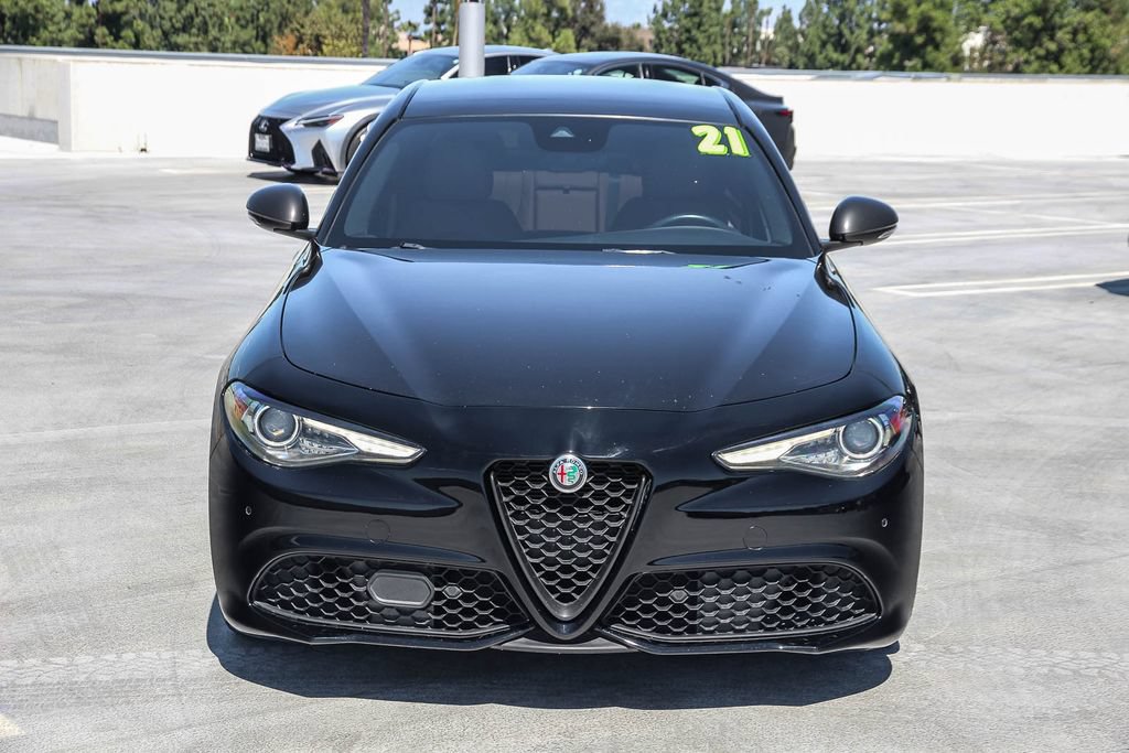 Used 2020 Alfa Romeo Giulia Ti Sport RWD image 2