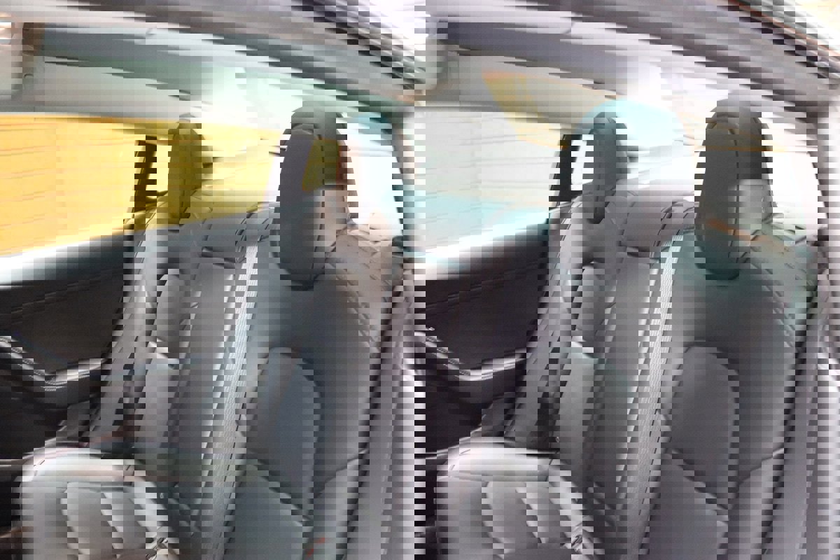 Used 2023 Tesla Model 3 Standard Range image 42