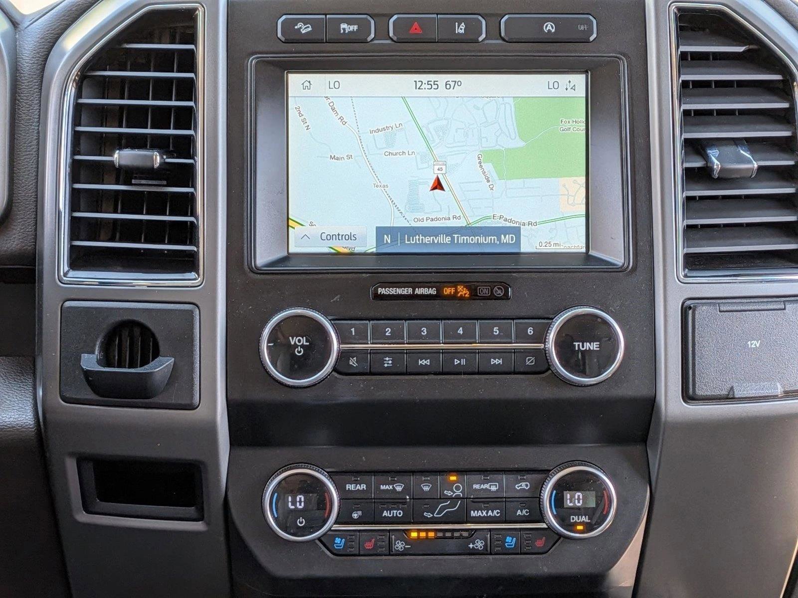 Used 2020 Ford Expedition XLT w/ Equipment Group 202A AWD/4WD image 13