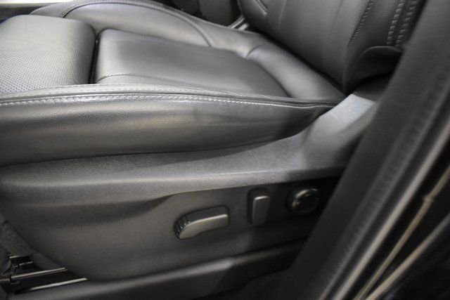 Used 2023 Subaru Ascent Touring image 13