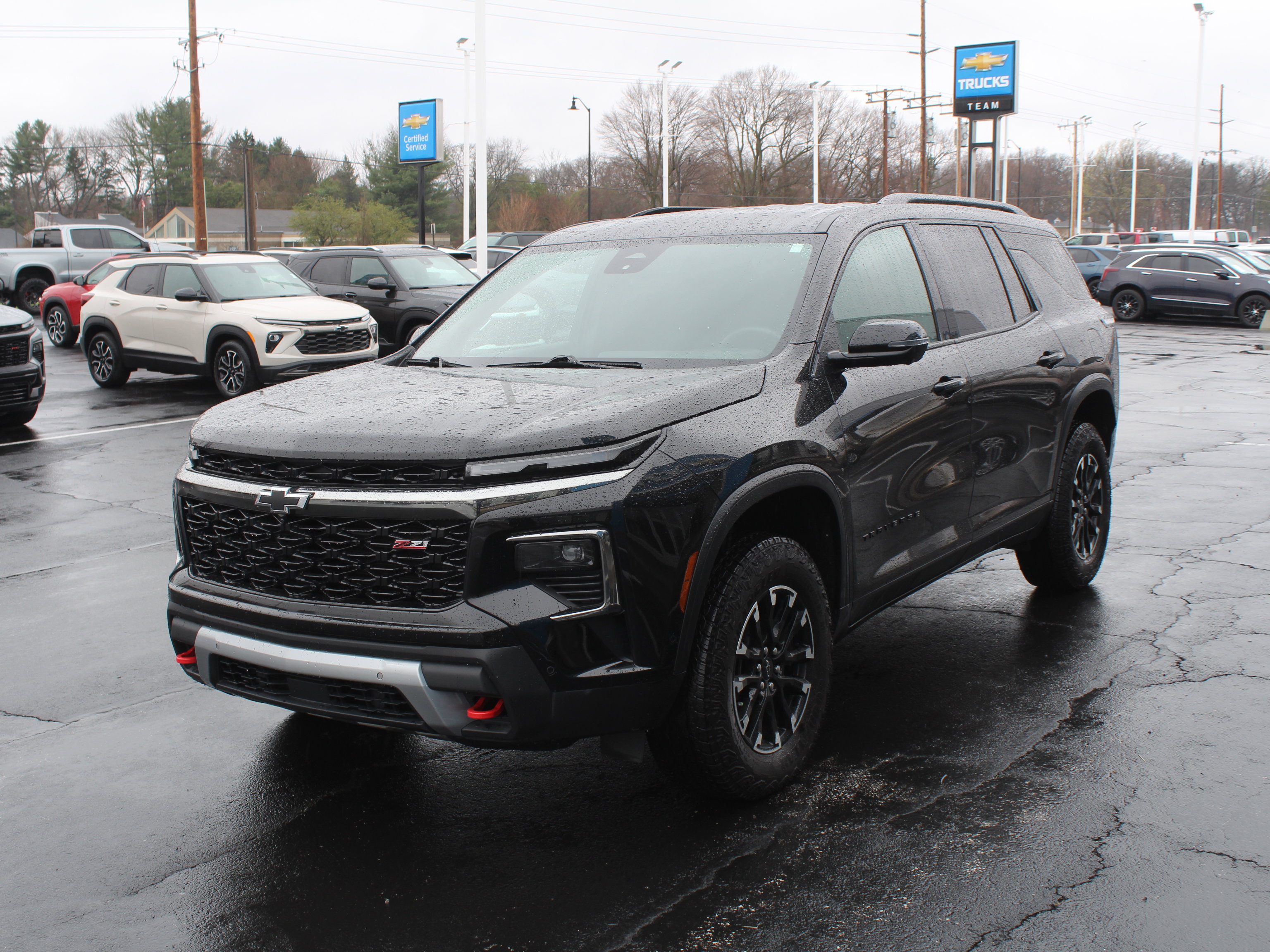 Used 2024 Chevrolet Traverse Z71 w/ Enhanced Driving Package AWD/4WD image 8