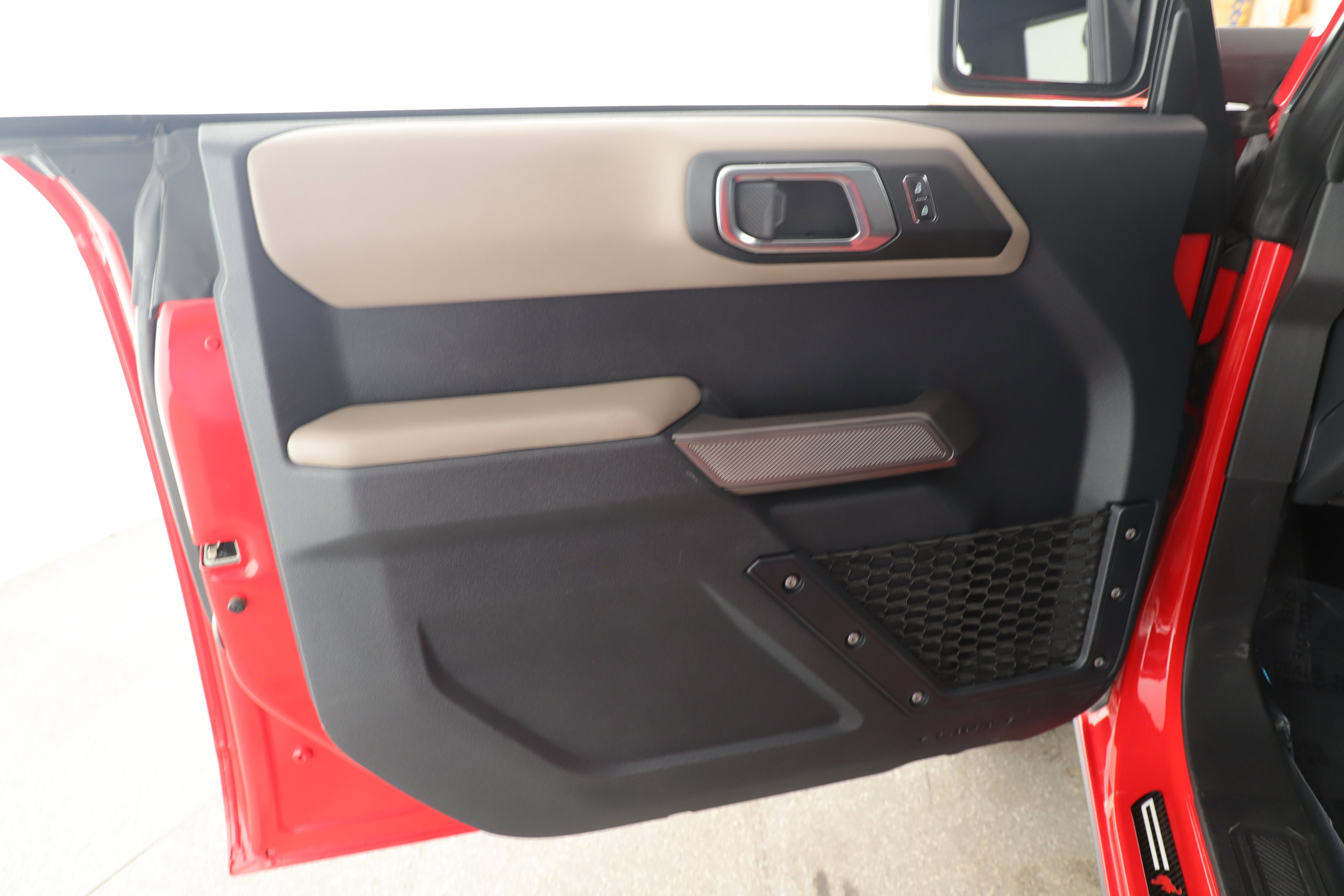 Certified 2023 Ford Bronco Wildtrak image 9