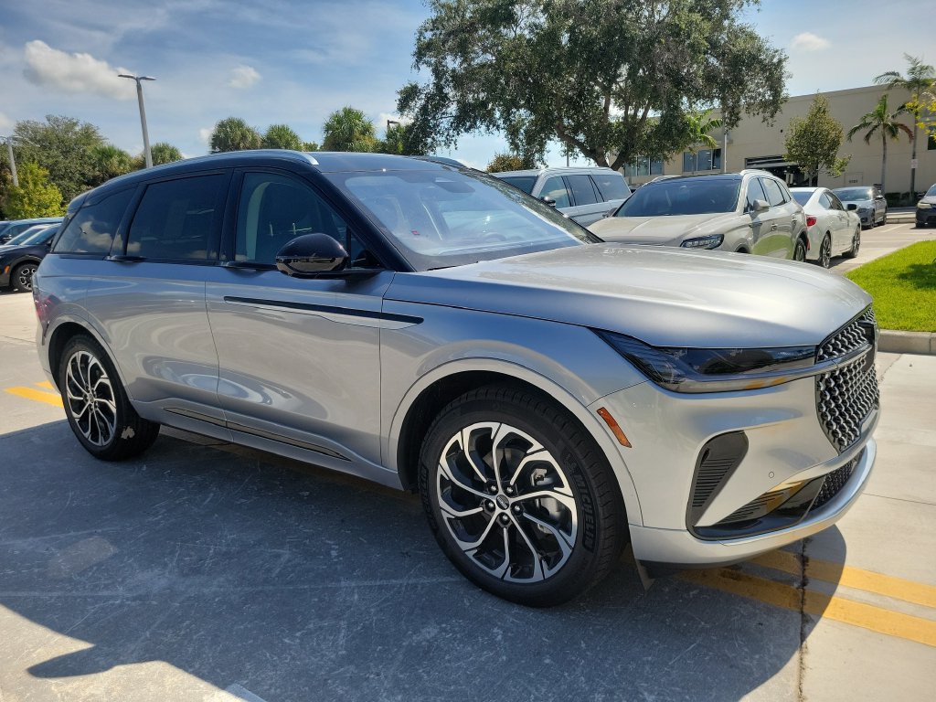 New 2026 Lincoln Nautilus Reserve AWD/4WD image 35