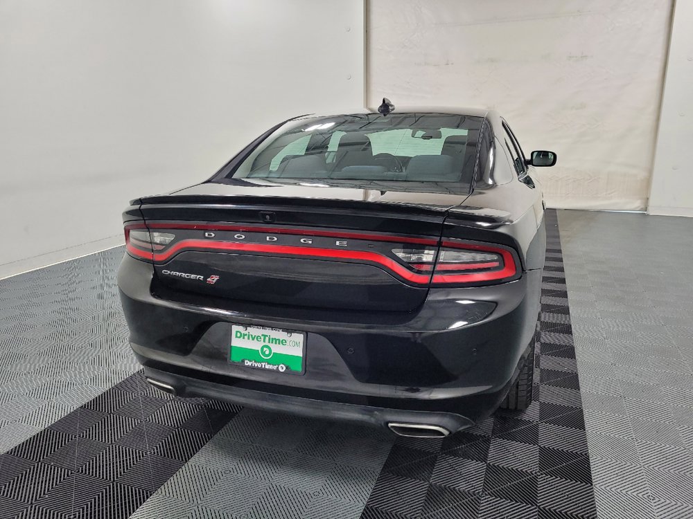 Used 2019 Dodge Charger SXT AWD/4WD image 7