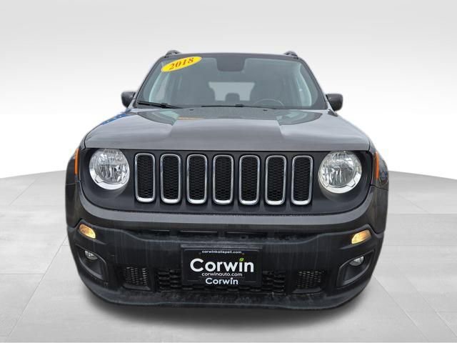 Used 2018 Jeep Renegade Latitude w/ Cold Weather Group image 4