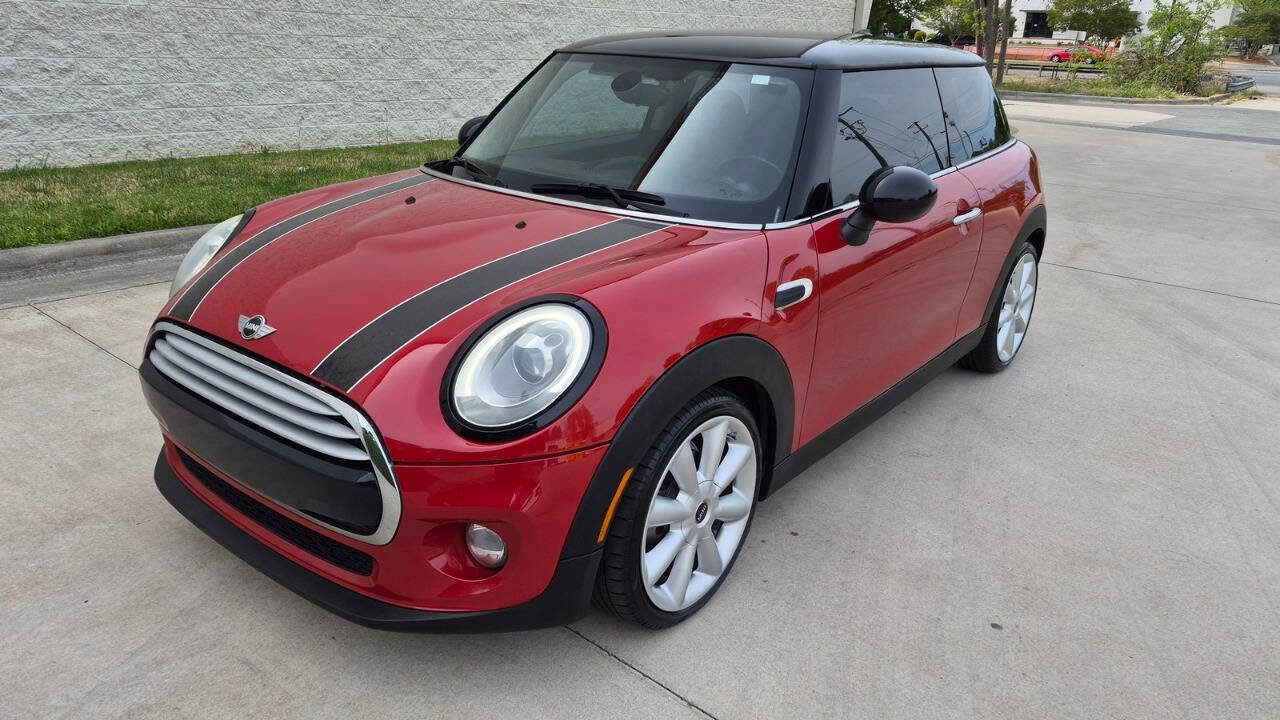Used 2014 MINI Cooper 2-Door Hardtop image 3