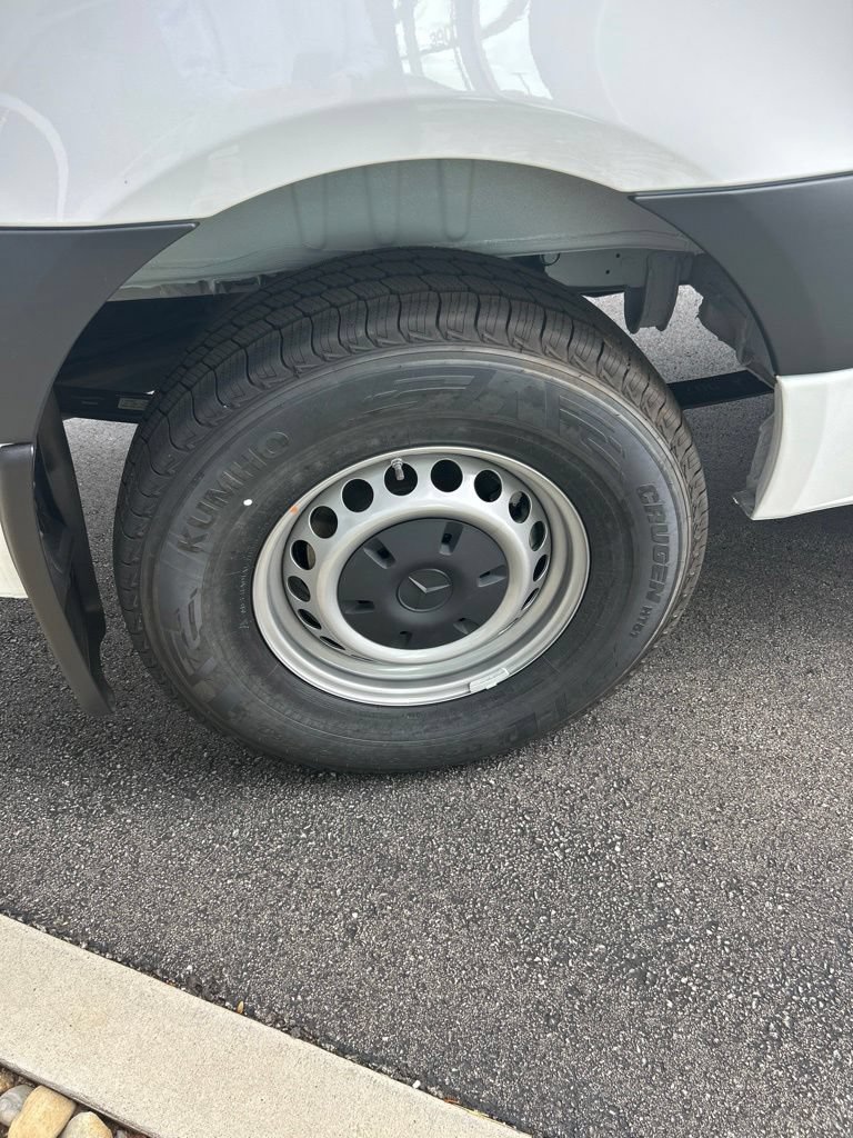 New 2026 Mercedes-Benz Sprinter 2500 image 11