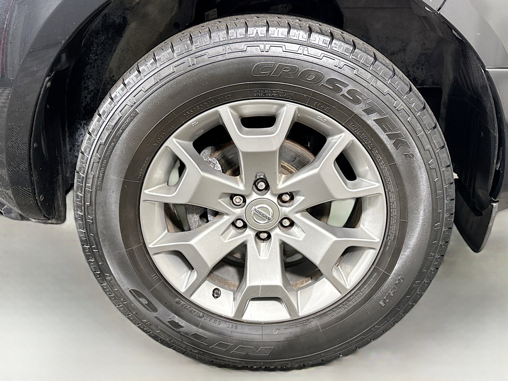 Used 2020 Nissan Frontier SV image 32