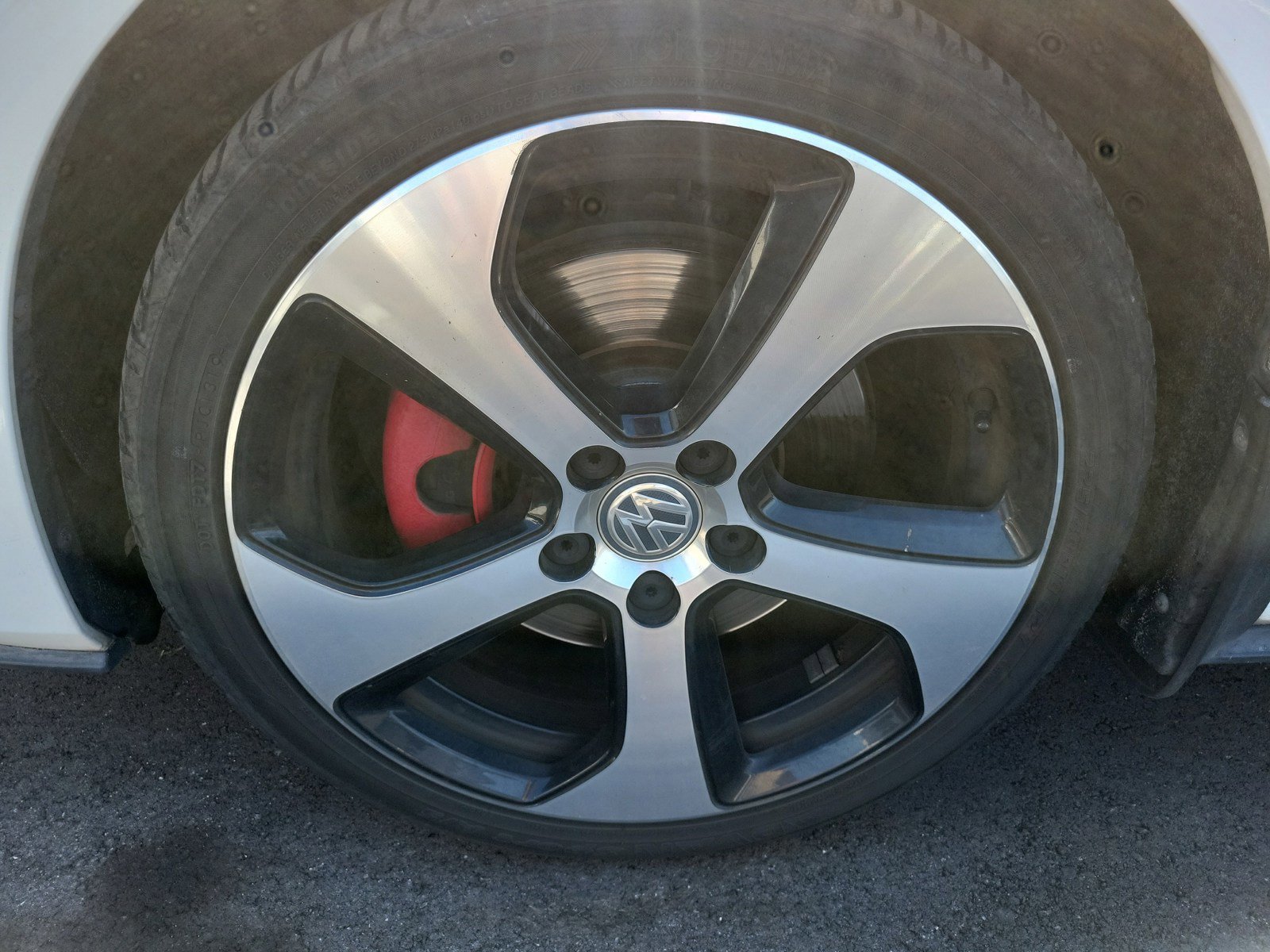 Used 2017 Volkswagen Golf S FWD image 6