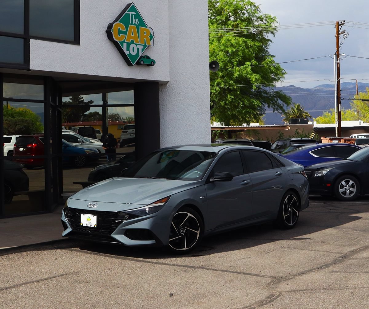 Used 2021 Hyundai Elantra N Line w/ Cargo Package FWD image 2