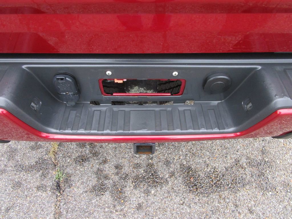 Used 2019 Chevrolet Colorado LT w/ LT Convenience Package RWD image 10