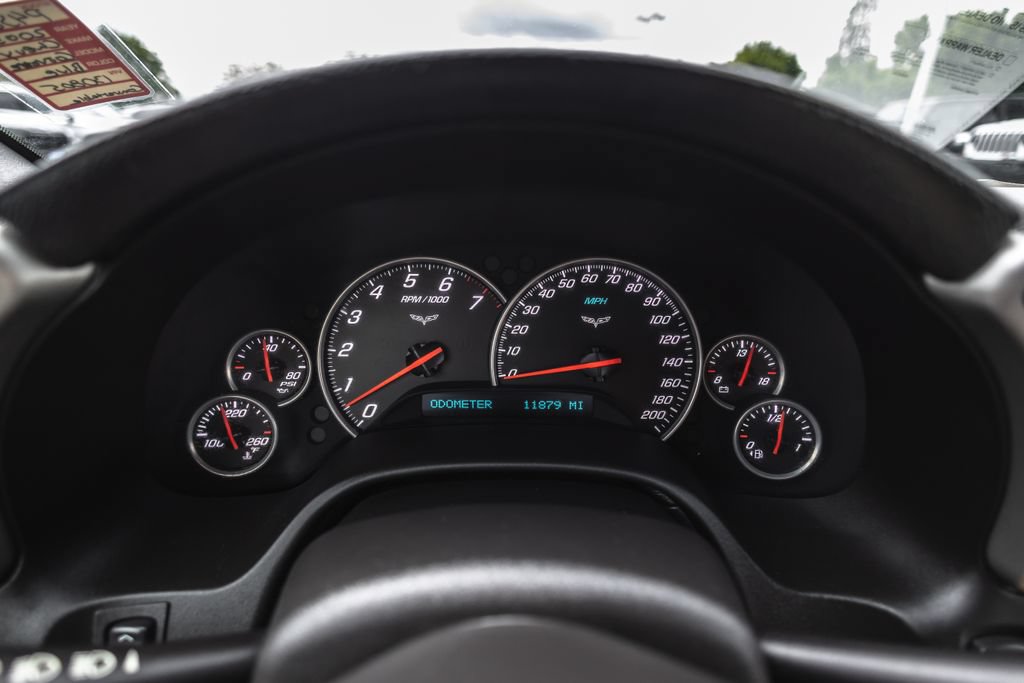 Used 2005 Chevrolet Corvette Convertible w/ Preferred Equipment Group RWD image 15