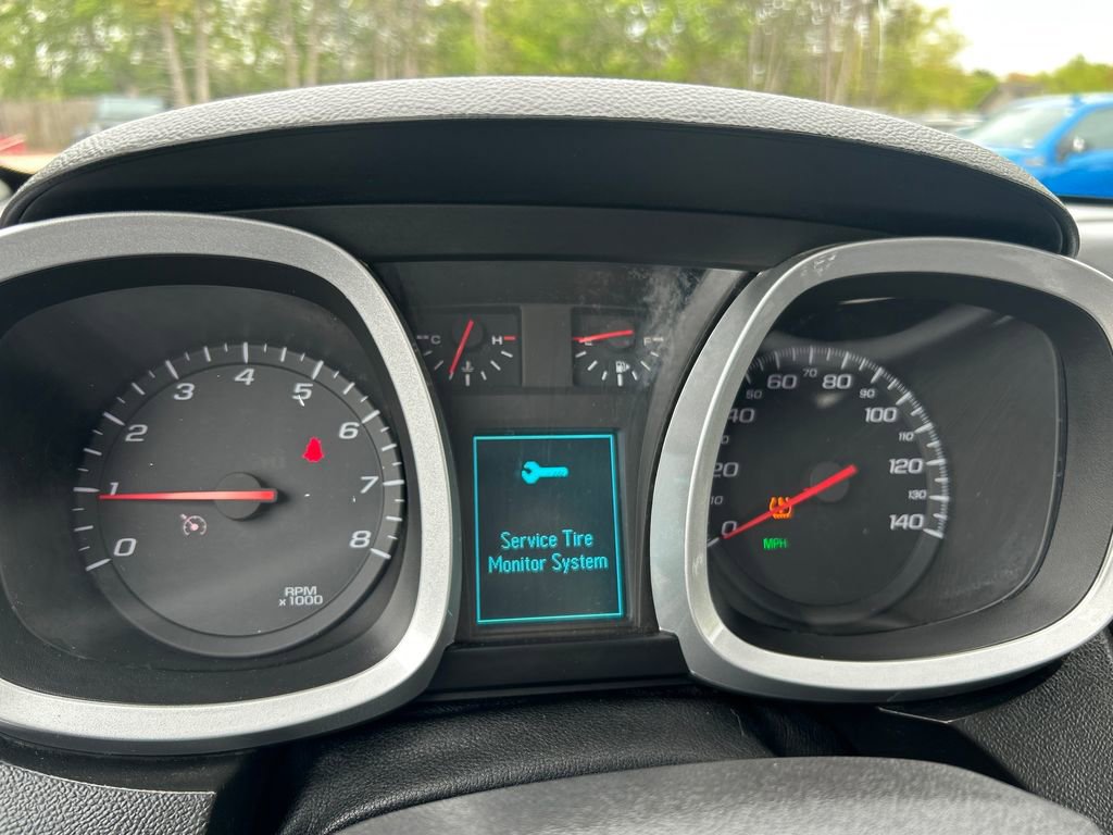 Used 2017 Chevrolet Equinox LS FWD image 23