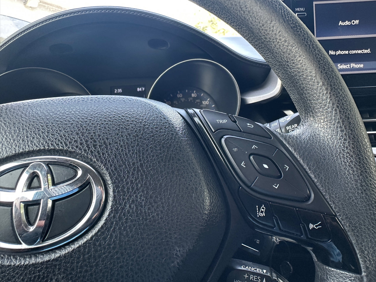 Used 2021 Toyota C-HR LE image 29