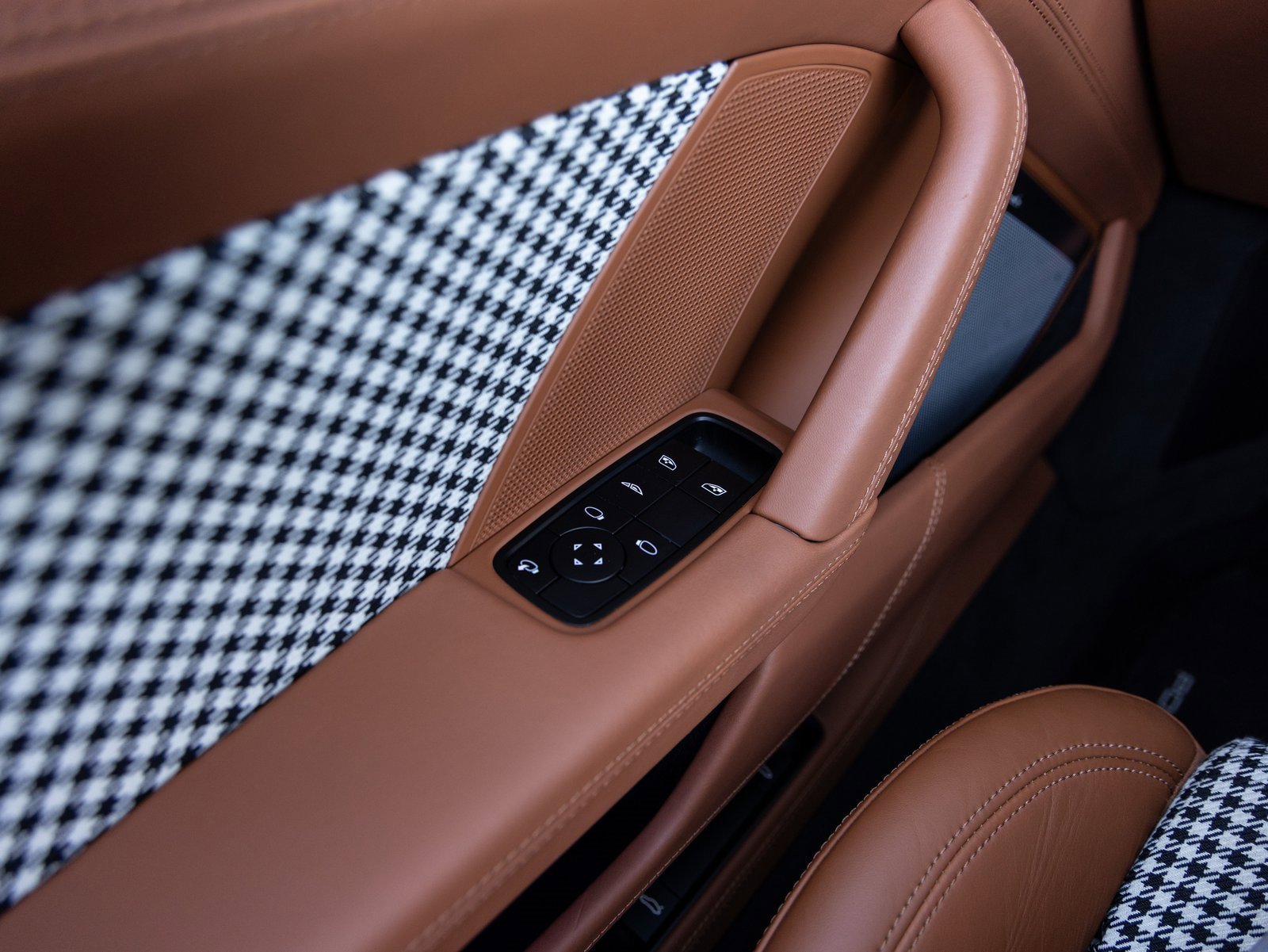 Certified 2024 Porsche 911 Turbo S image 22