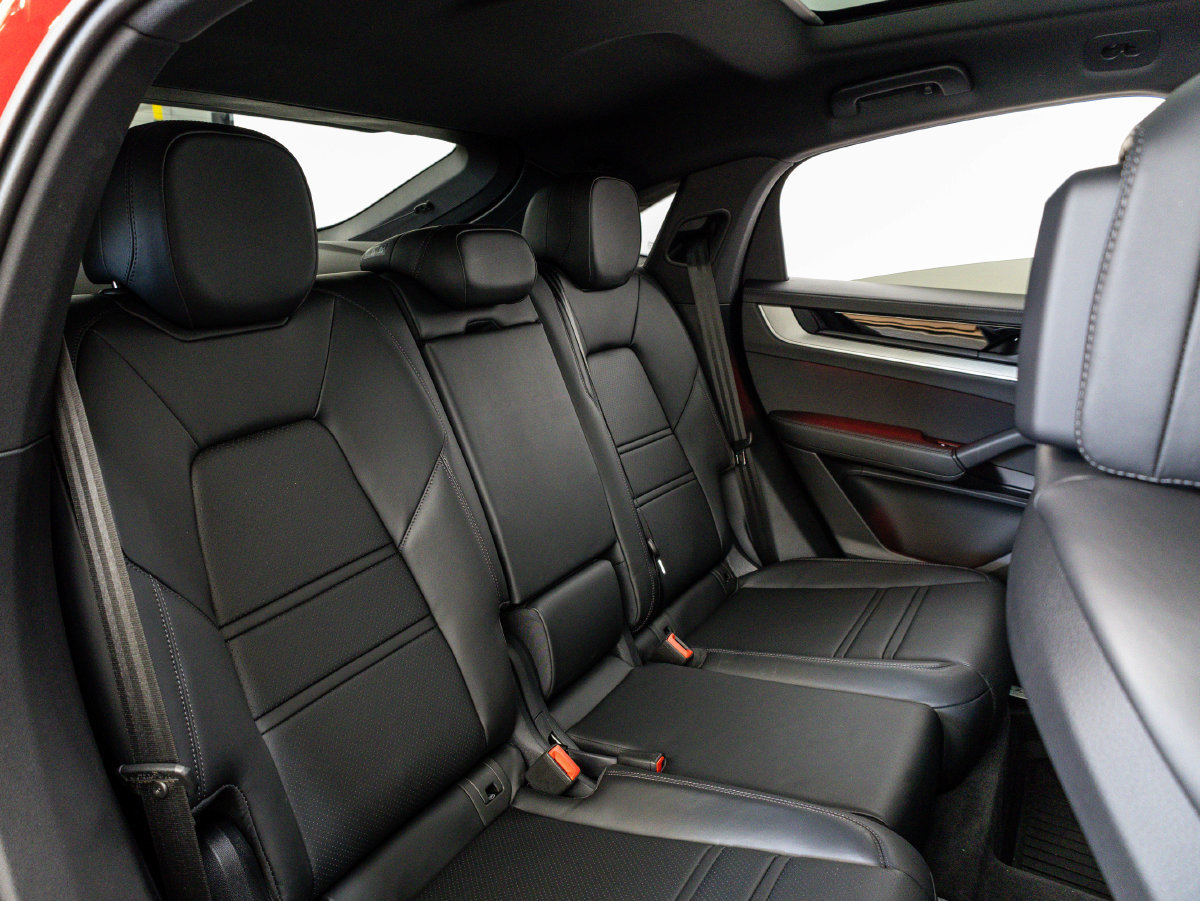 Certified 2026 Porsche Cayenne S AWD/4WD image 35