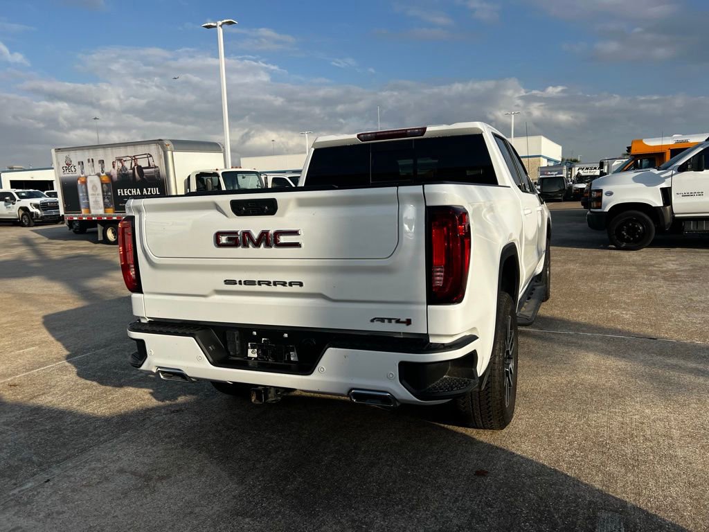 Used 2023 GMC Sierra 1500 AT4 w/ AT4 Premium Package image 5